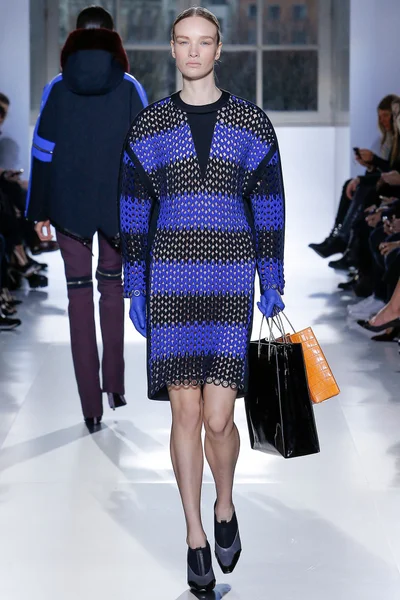 Look 9